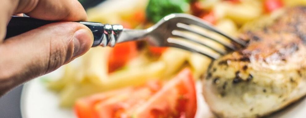 Lunch includes meat on the menu for men to enhance physiology